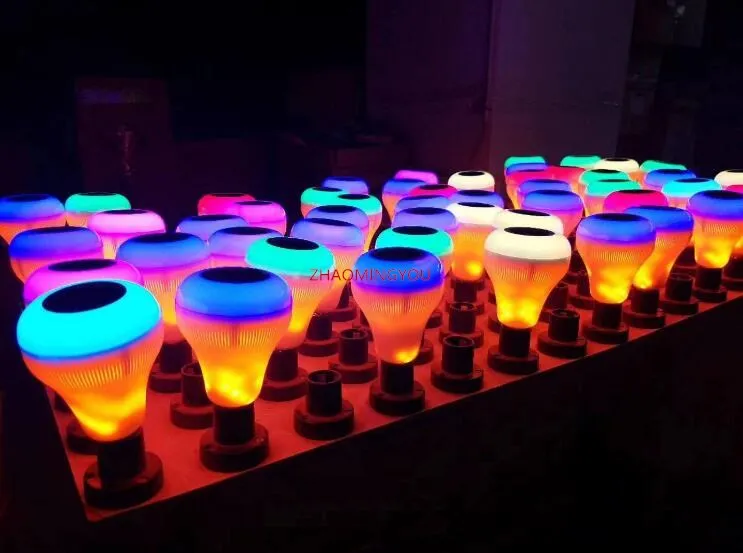 Беспроводной умный мини динамик E27 светодиодный светильник RGB с дистанционным