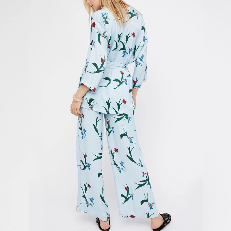 С принтом птица блузка | Игрушки и хобби