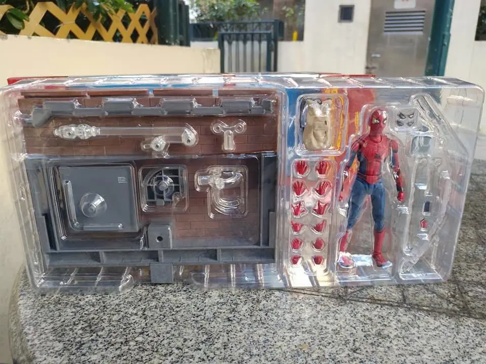 Фигурка супергероя Marvel Человек-паук 15 см | Игрушки и хобби