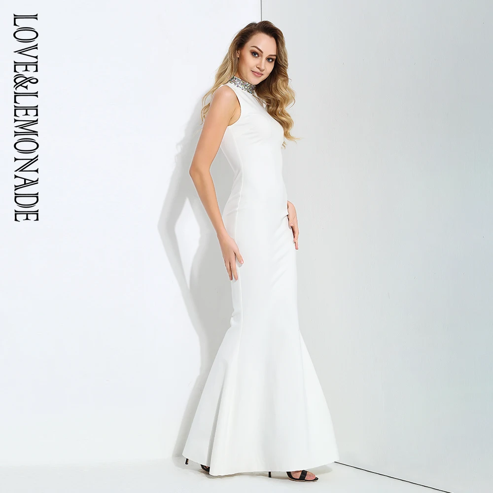 Love& Lemonade длинное платье с белым воротником и украшением из бисера LM1031
