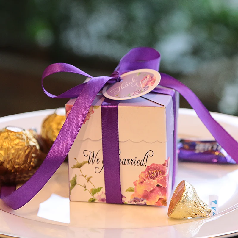 10 шт. бесплатная доставка креативная коробка для конфет 5.8X5.8X6cm галстук бабочка