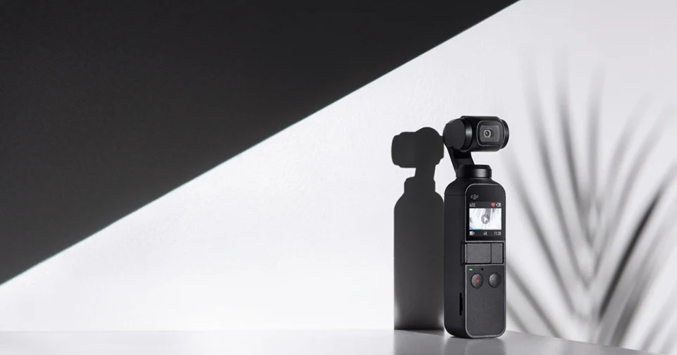 DJI Osmo карман как самый маленький 3-осевая стабилизированная для цифровой зеркальной камеры DJI никогда не разработаны, компактный и интеллигентая(ый) Osmo карман