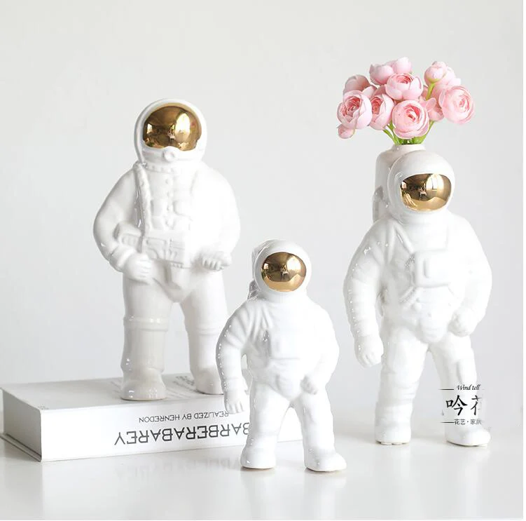 Space man Astronaut Vase Ceramic Model Unique Dried Flowers White for Table Top Decor Tool | Дом и сад