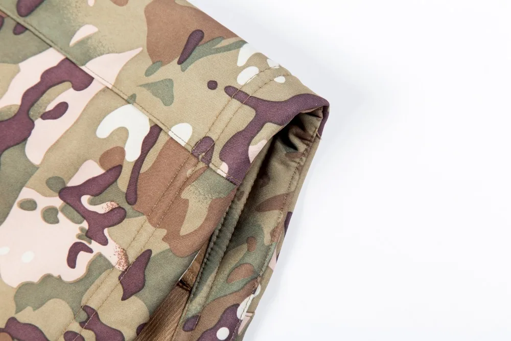 Waterproof Windproof Soft Shell Military Camouflage Jackets Men Hooded Winter Warm SoftShell Tactical Fleece Flight Jacket Men
