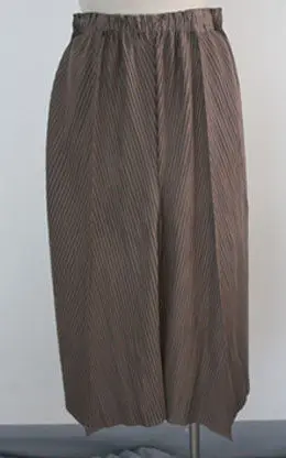 

Miyake Pleated Wide-leg Pants Nine Pants Large Size Loose Organ Pleated Commuter Professional Pants Temperament