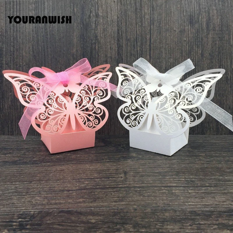 50 шт. Лазерная резка цвет белый Бабочка Свадебная коробка конфет в Жемчужной