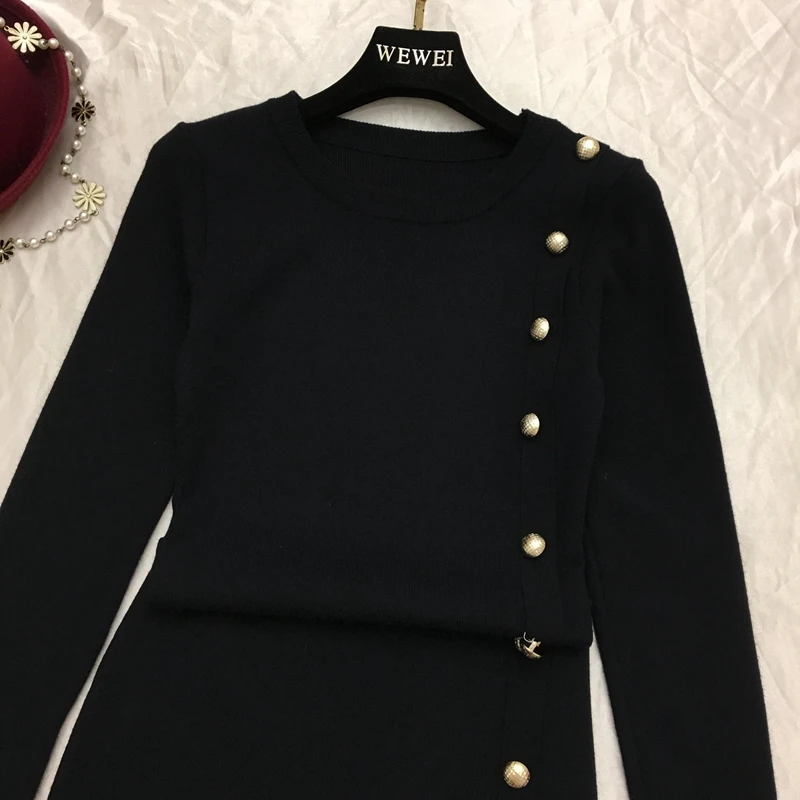 Женское вязаное платье ALPHALMODA однобортное на пуговицах с длинными рукавами