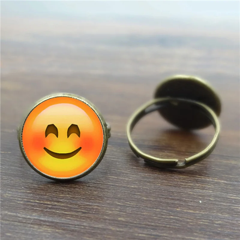 Оптовая продажа Стекла Кабошон Старинные Кольца Симпатичные Смешные Emoji