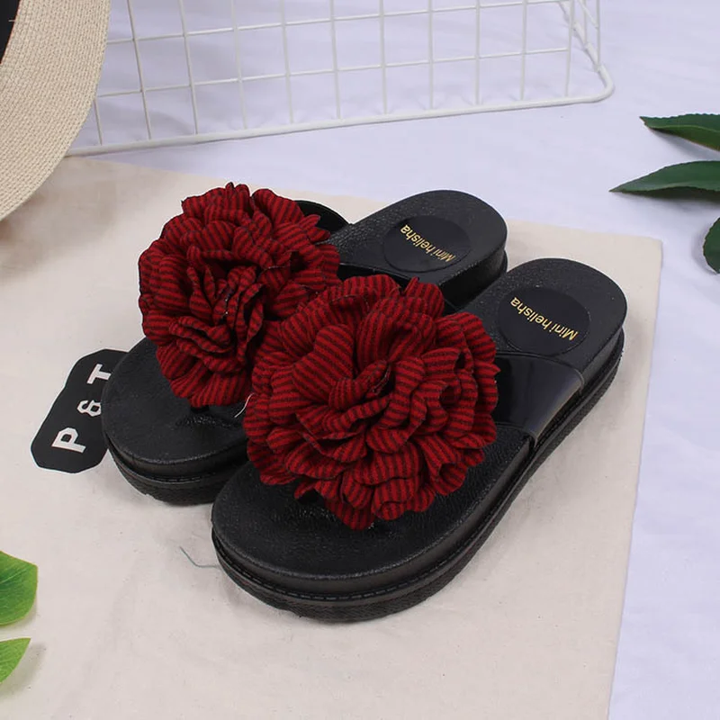 Женские шлепанцы коллекция 2019 года сезон лето модные новые Вьетнамки с цветочным