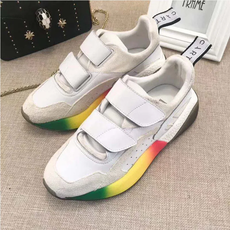Buono Scarpe/женские кроссовки с радужной шнуровкой; фирменный дизайн; женская обувь на толстой подошве; спортивные кроссовки на танкетке из натуральной кожи - Цвет: white rainbow