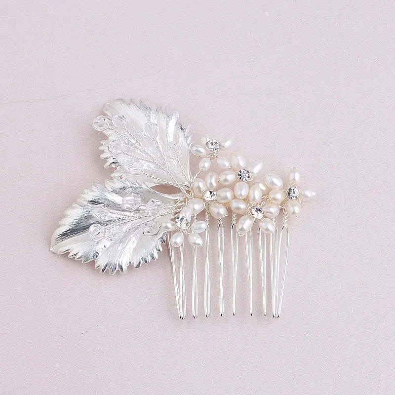 Новинка 2017 года ручной работы с белыми жемчужинами прозрачными кристаллами