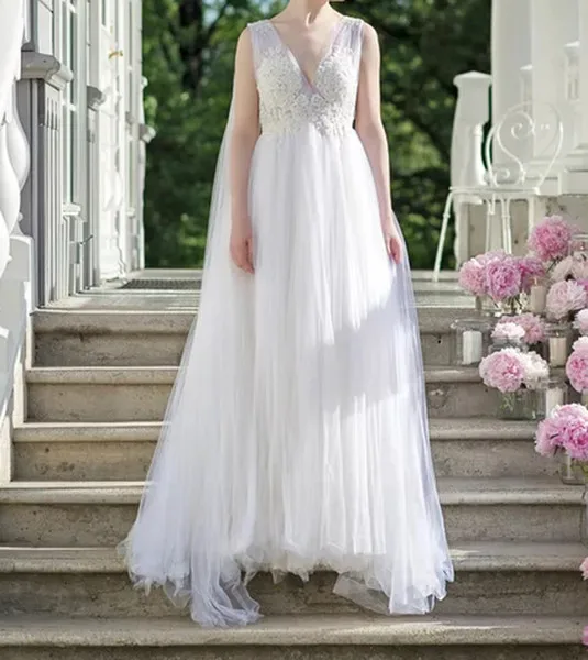 Платье Свадебное ТРАПЕЦИЕВИДНОЕ из тюля с драпировкой на плечах | Свадьбы и