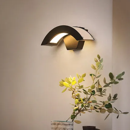 

LED New Simple Modern Creative Personality Bedroom Bedside Living Room Wall Passage Curved wall lamp
