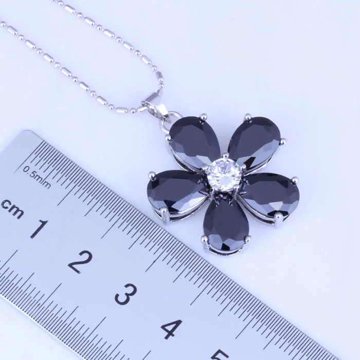 Серьги кольца большого размера из искусственного черного оникса с кубическим