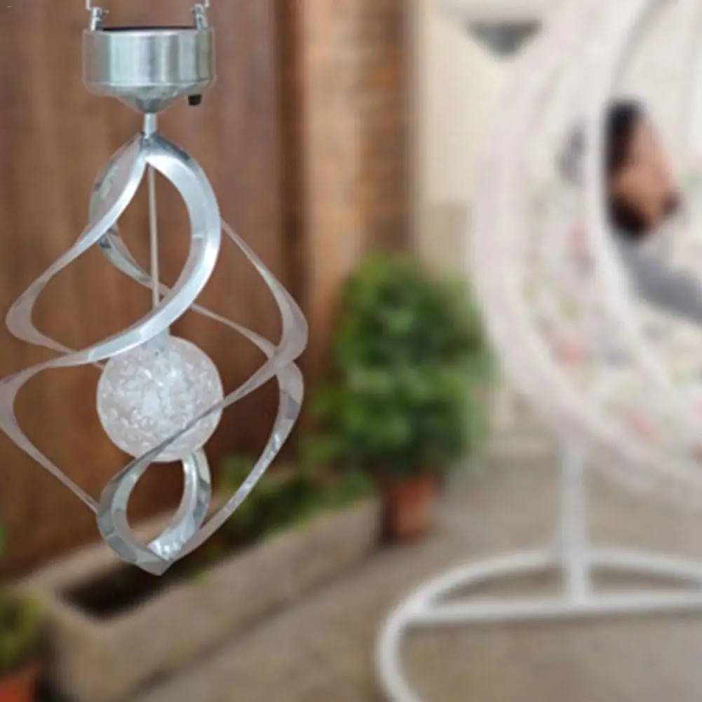 Solar Powered Wind Chimes Light Colorful Change Hanging Light Waterproof Outdoor Decoration Lighting for Garden Courtyard Villa