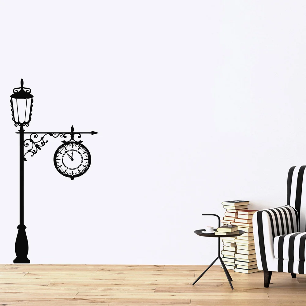 Фото Винтажный светильник с часами виниловая настенная наклейка домашний декор