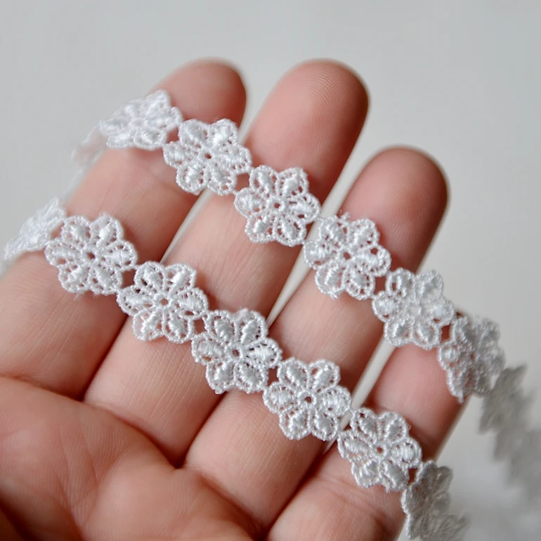 

F836 Lace Accessories Lace Necklace Clothing Doll Retro dress Plum water soluble lace width 1.4cm