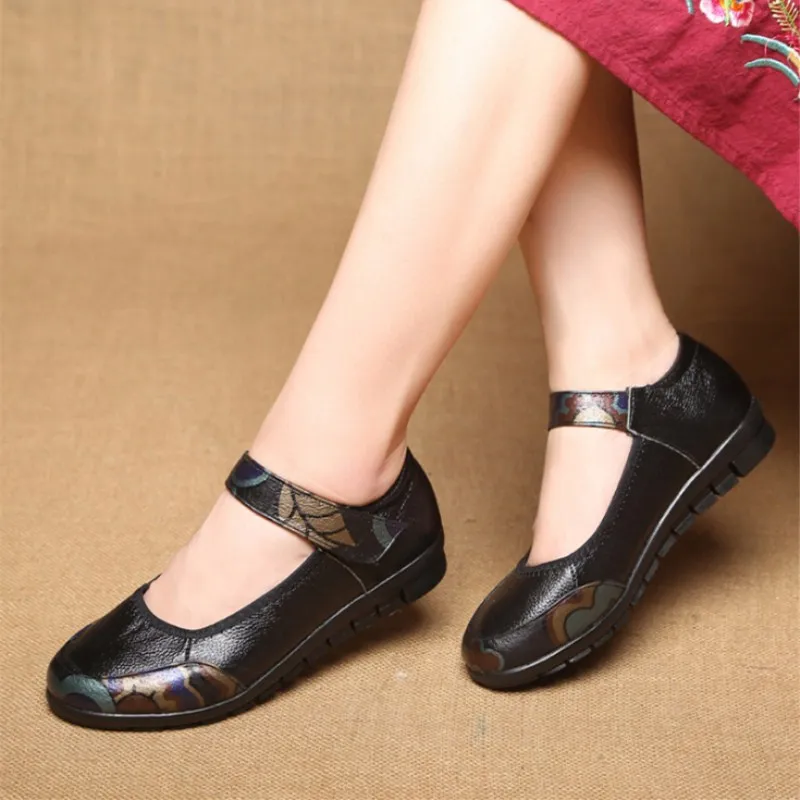 Новинка Сезон осень Женская обувь из натуральной кожи в национальном стиле Лидер