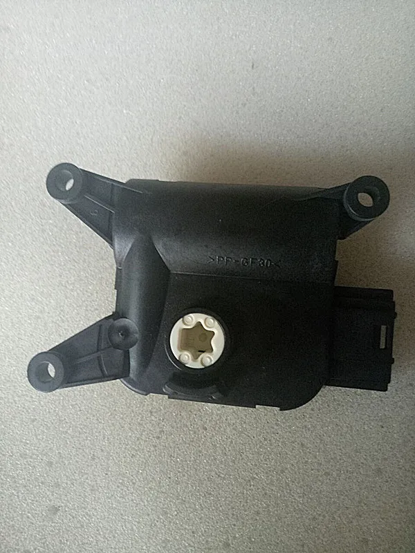 AC Регулятор температуры клапан испарения бак двигатель для VW Passat B6 B7 CC 3C1 907 511 A