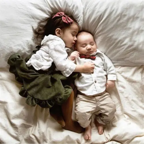 Новинка 2018 года сезон осень-зима мини-юбка из вельвета с оборками на бретелях для