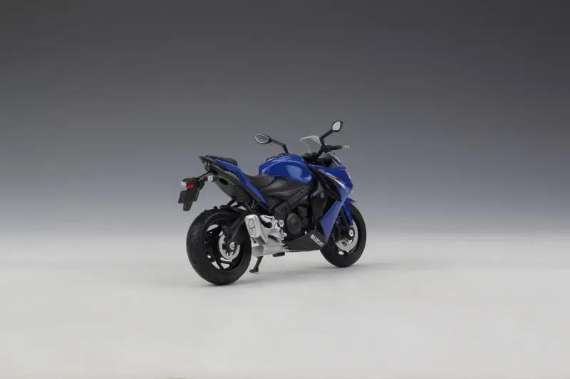 Модель мотоцикла Welly 1:18 SUZUKI 2017 новая в коробке| |