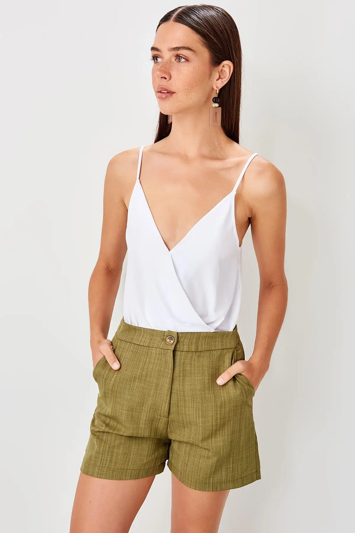 Trendyol зеленый Карманом Шорты TWOSS19SR0034|Женские шорты| |