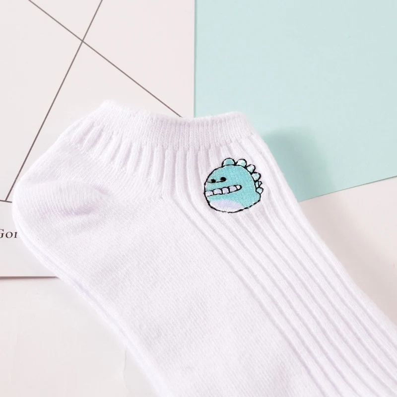 Socks 4 Новинка; милые женские носки-лодочки в стиле Харадзюку с вышитым улыбающимся лицом и КАКТУСОМ; хлопковые белые забавные фирменные милые тапочки в подарок для девочек - Цвет: Socks 4
