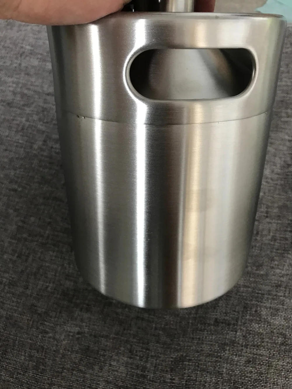 Новые 304 Нержавеющая сталь 5L/3.6L/2L мини-бочонок пиво Ворчун Портативный бутылка пива домашнего приготовления пива с Давление предохранительный клапан крышкой