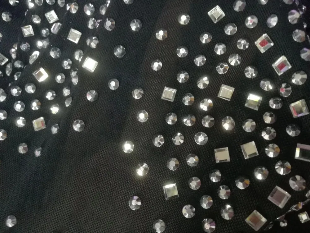 Сияющая красота 2018 Высокое качество Новый черный с длинными рукавами Круглый