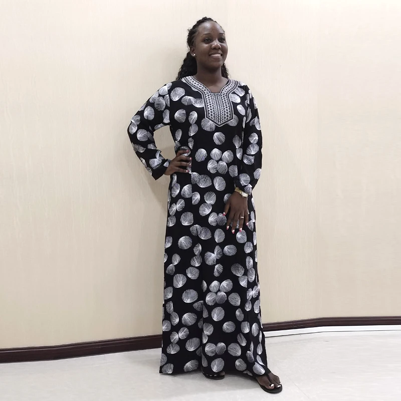 Платье женское хлопковое с вышивкой V-образным вырезом и длинным рукавом |