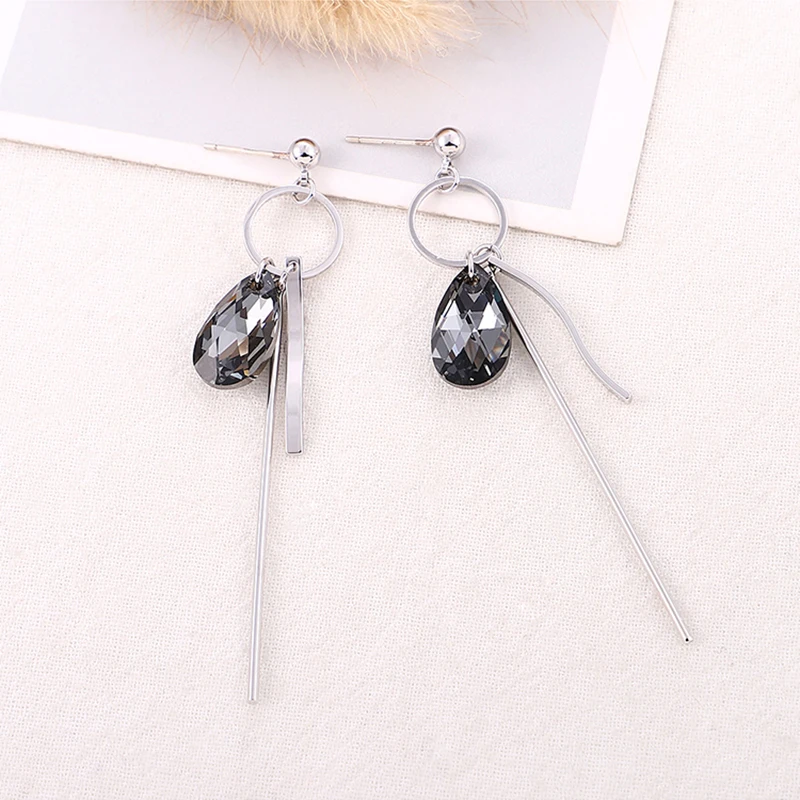 Висячие серьги-подвески с кристаллами Сваровски в форме груши золотистого цвета