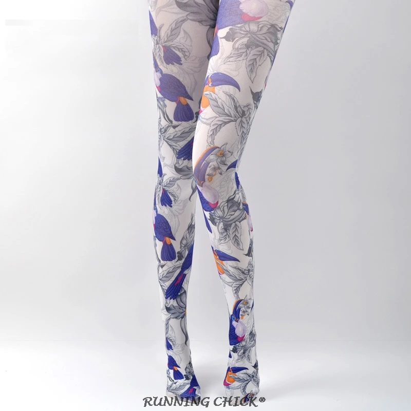 Женская весенняя одежда с рисунком голубой птицы |