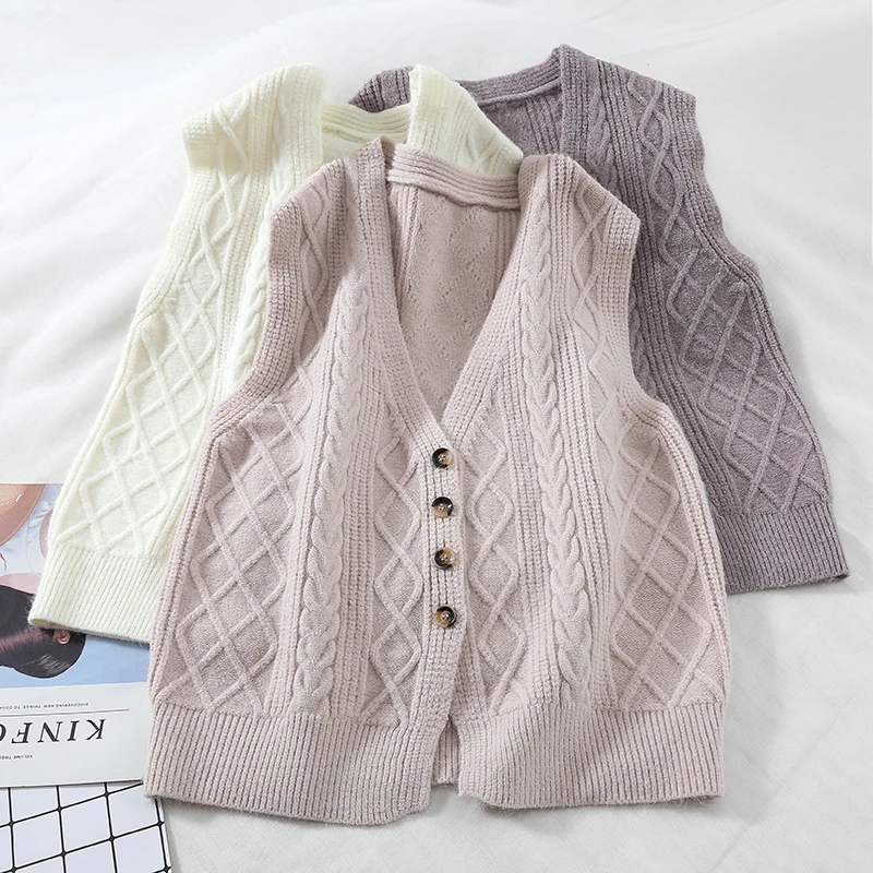 2019 new fashion women's sweater vest temperament loose V-neck bottoming single row button classic twist thin |