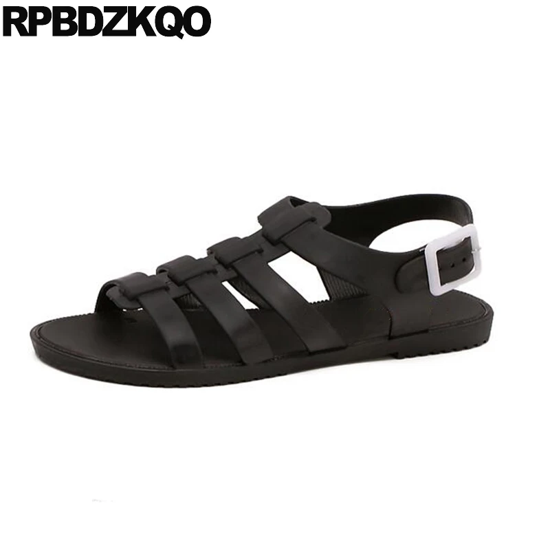 Женские босоножки с ремешком на пятке черные недорогие сандалии плоской подошве