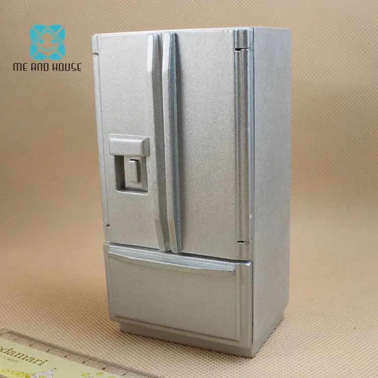 Silivery Миниатюрный холодильник для кукольного домика, мебель для кухни BJD, современный мини-холодильник, деревянный 1:12, ящик для льда - Цвет: Silivery