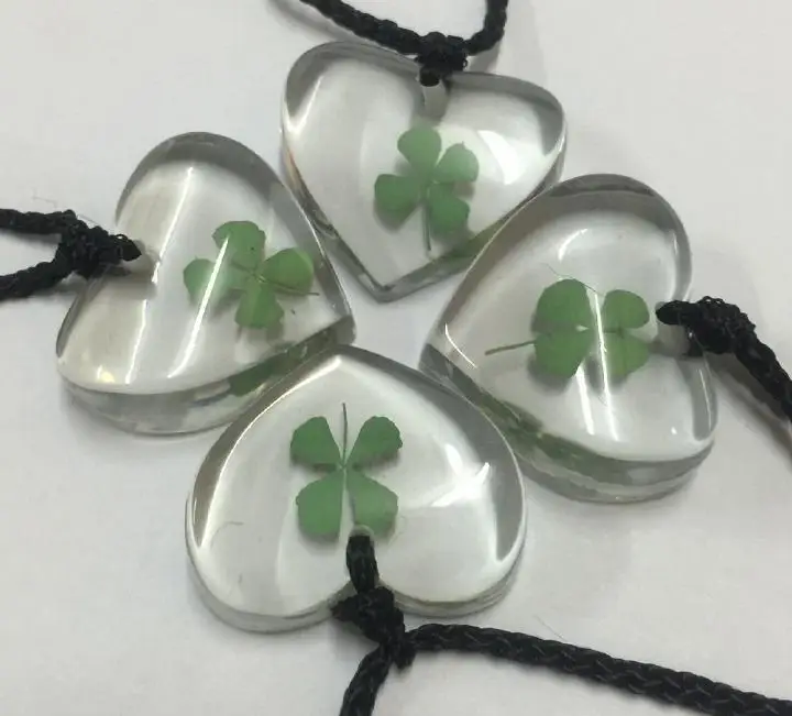 Бесплатная доставка 5 кулон Настоящее четыре листа клевера образец в форме