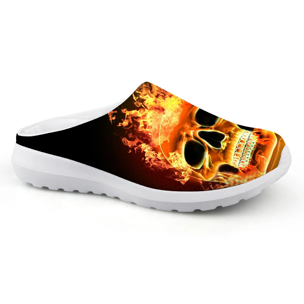 Стильные мужские сандалии с принтом в виде черепа Летние сетчатые тапочки стиле