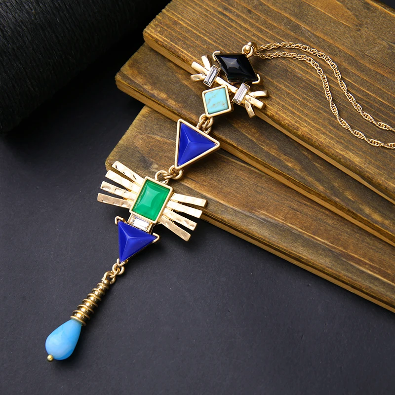 Ожерелье с кулоном из синтетического камня яркое молодежное ожерелье для