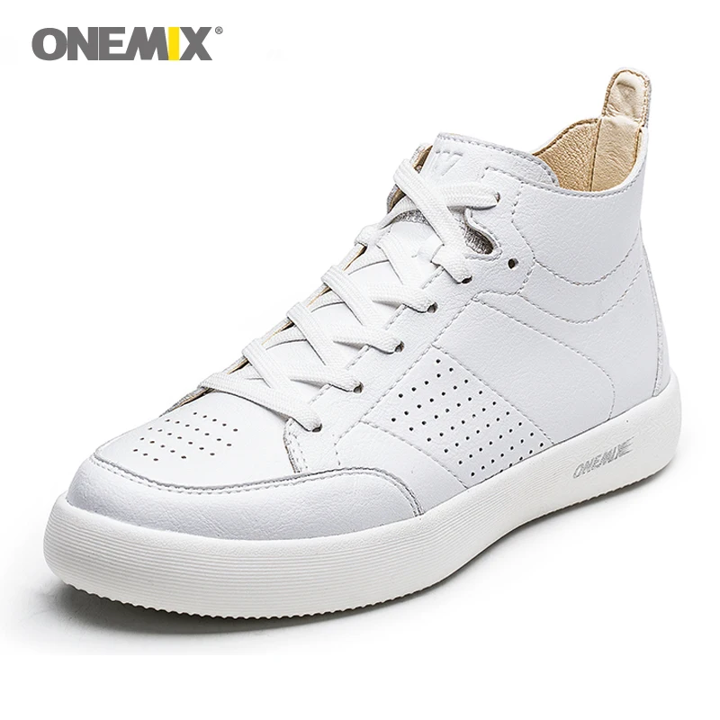 ONEMIX New Men Skateboarding Shoes Classic Black Walking Shoes Outdoor Boys Sports Comfortable Round Toe Lace Up Flat Sneakers