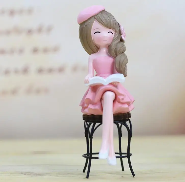Pink 1 шт. креативная миниатюрная фигурка красавица Девушка со стулом изделия из смолы украшение куклы для девочек украшение для спальни E509 - Цвет: Pink