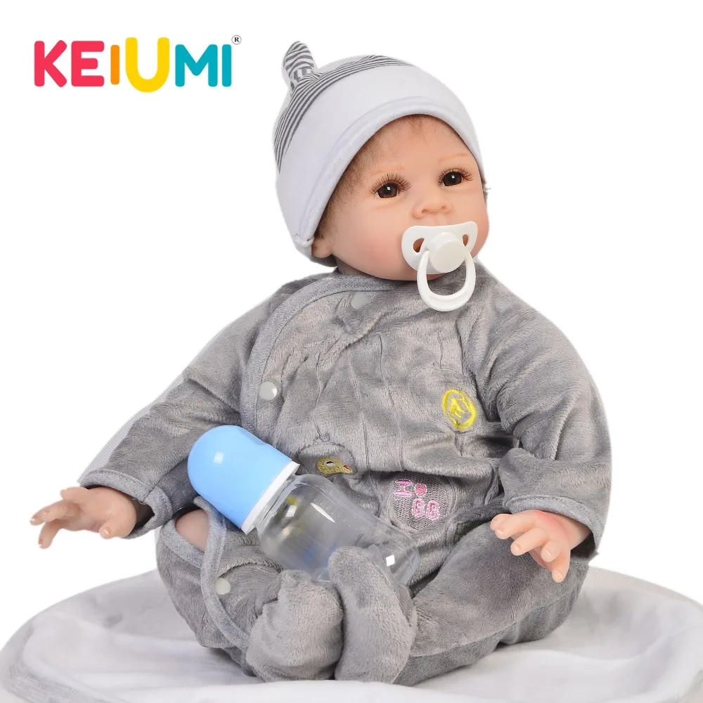 Реалистичные 22 дюймов ткань средства ухода за кожей Reborn Baby Doll для маленьких