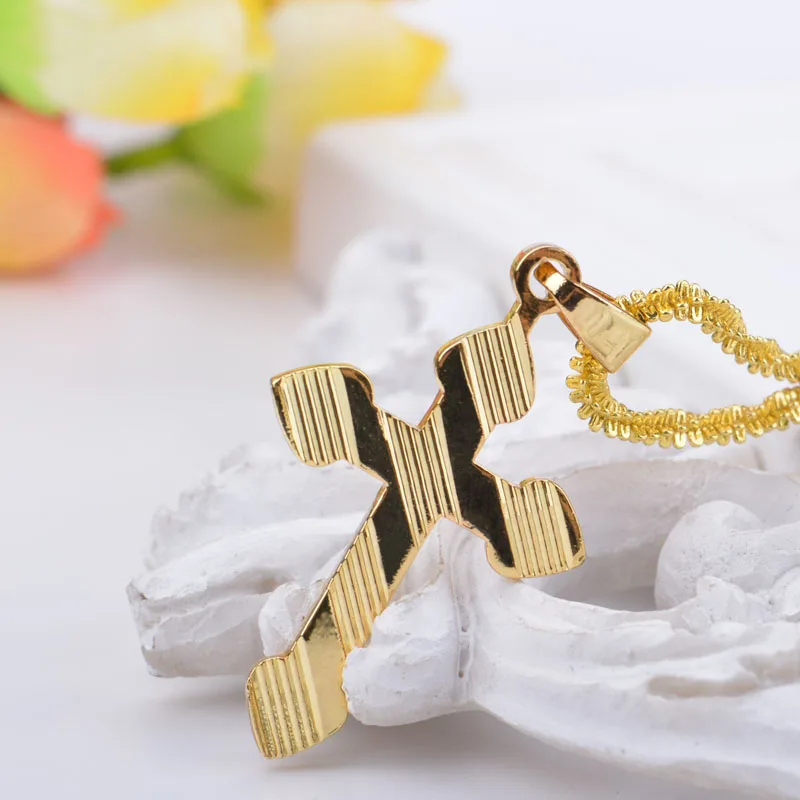 Цепочка с подвеской в виде головы Иисуса из чистого золота для мужчин и женщин |