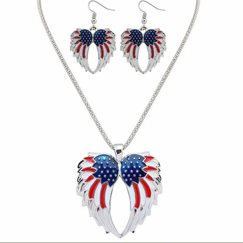 Набор украшений TimLee: ожерелье слон + серьги краб-дельфин