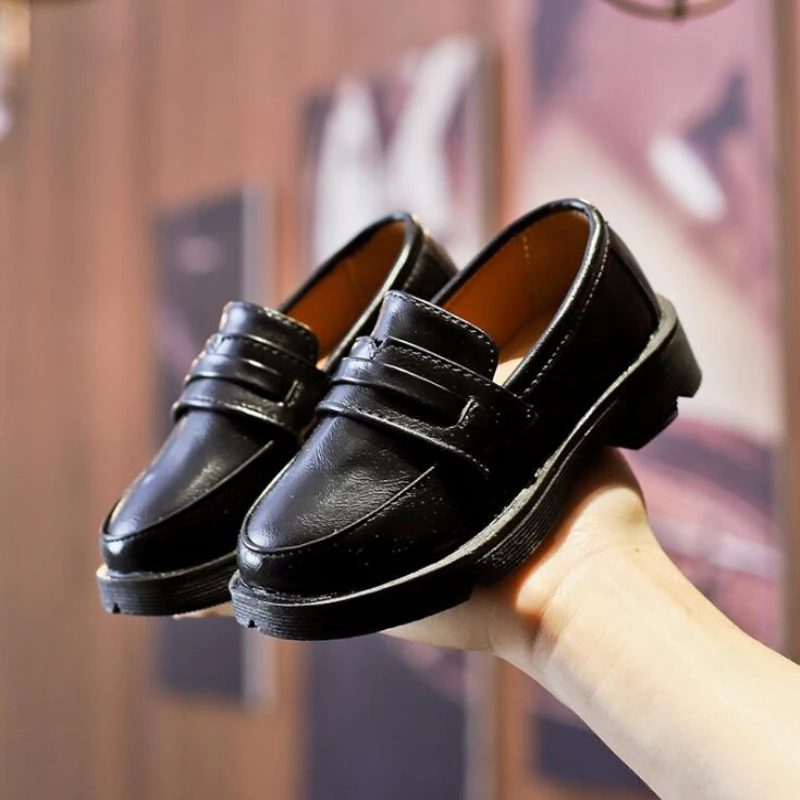 Детская кожаная обувь в британском стиле на толстой подошве Лоферы для девочек