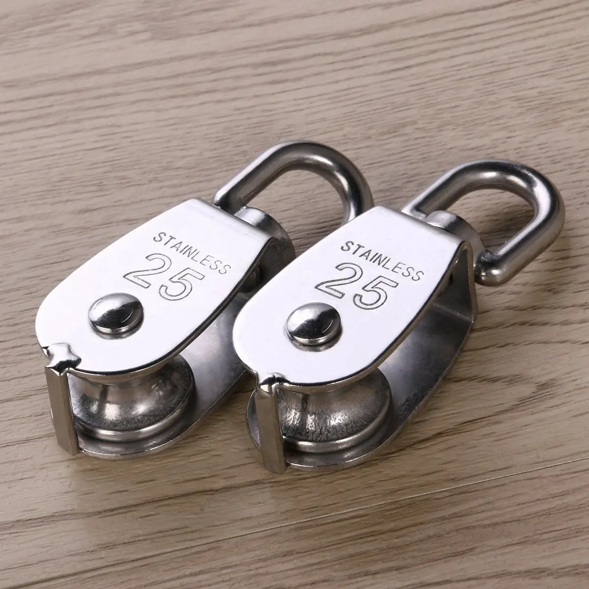 

2Pcs Stainless Steel M25 Single Pulley Steel Wire 400kg 25MM Pulley Single Wheel Swivel Lifting Rope Pulley Block For Wire Rope