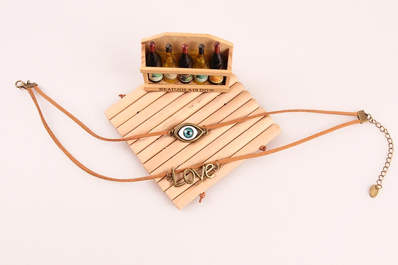 Женское ожерелье в готическом стиле двухслойное из коричневой войлочной ленты с