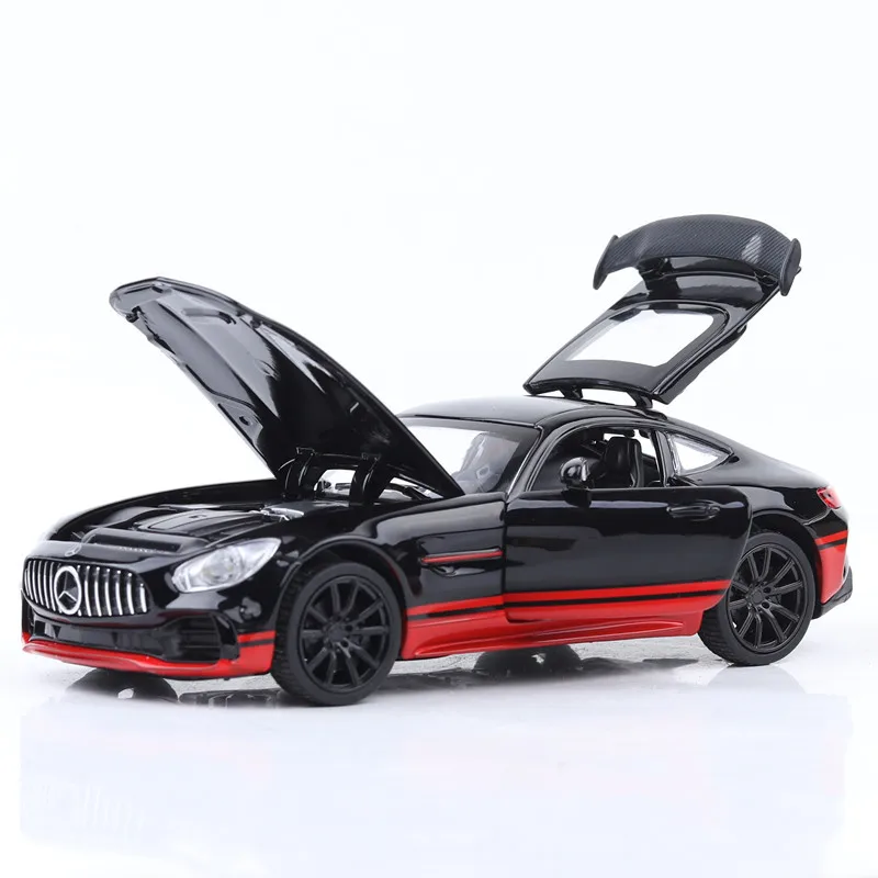 Литая модель Автомобиля AMG GTR 1:32 черного цвета автомобиля из металлического