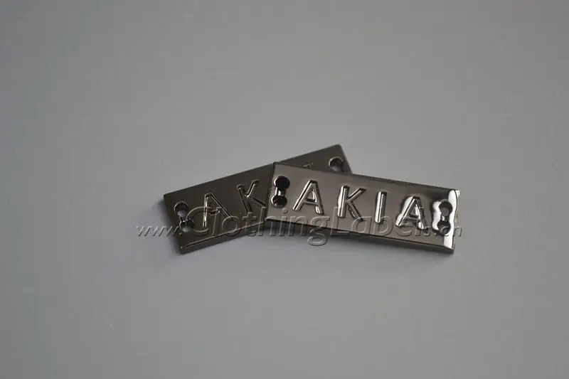 Пользовательские металлические этикетки для сумок одежды обуви выгравированный