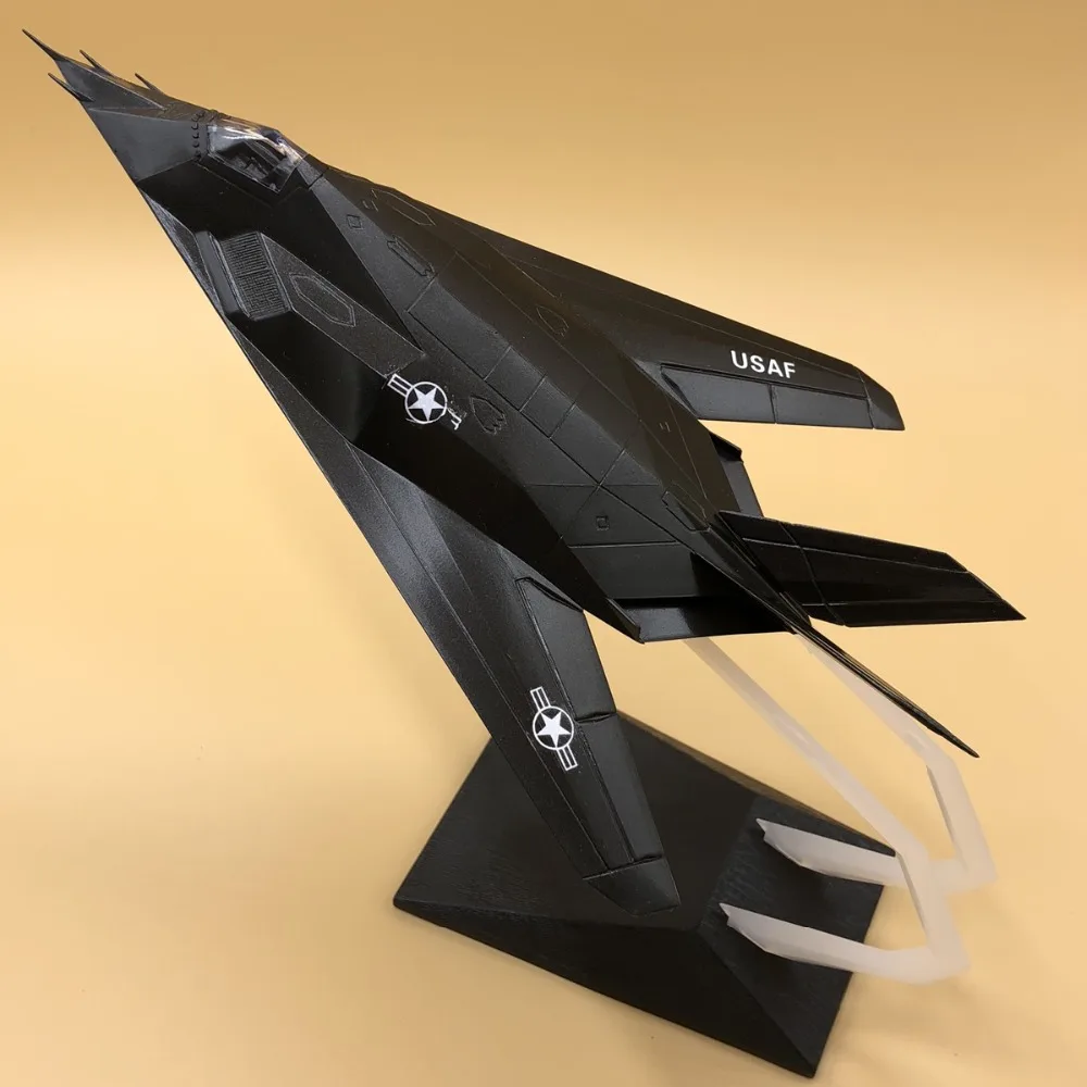 1: 72 Масштаб Модель самолета F117 Ночной Ястреб