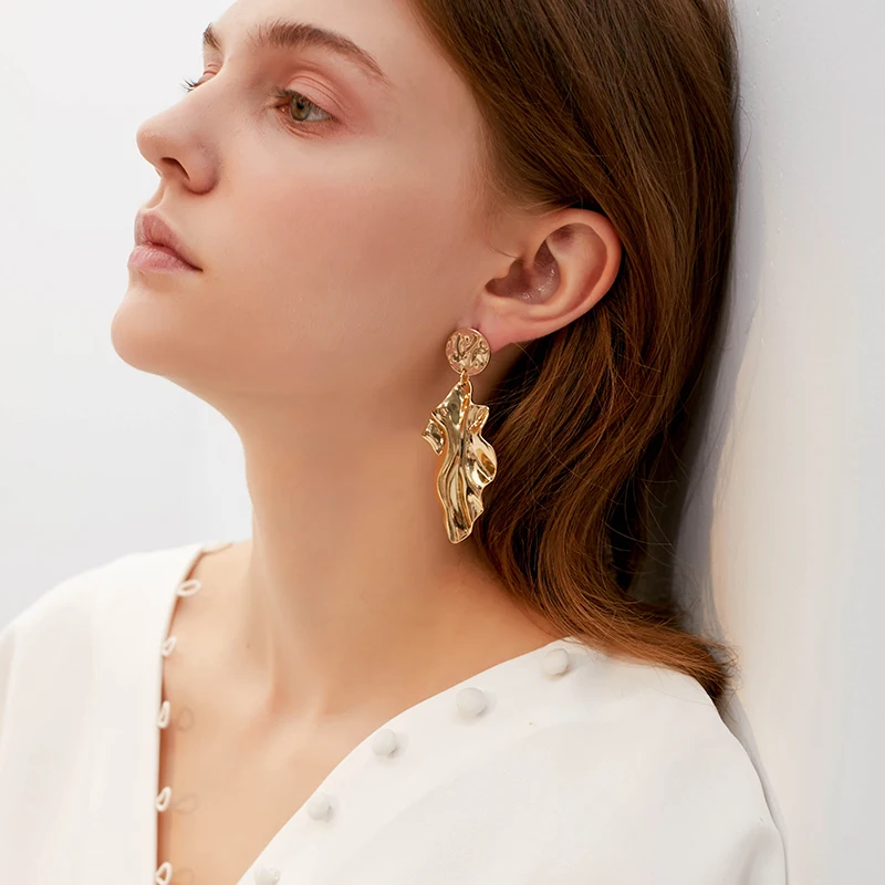 Новые серьги креативные длинные абзацы холодный ветер женственность